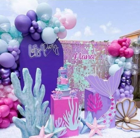 Dolphin Birthday Parties, Mermaid Birthday Decorations, Carnival Birthday Party Theme, Barbie Party Decorations, Ocean Birthday Party, Mermaid Birthday Party Decorations, 1st Birthday Girl Decorations, Mermaid Theme Birthday Party, Princess Theme Birthday