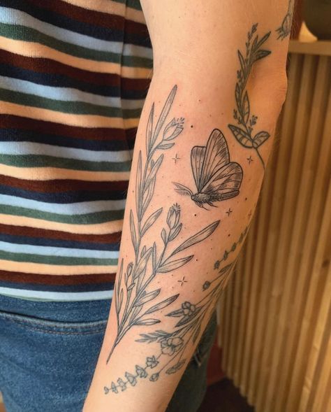 Granola Patchwork Tattoos, Botanical Patchwork Tattoo, Floral Sleeve Filler Ideas, Scattered Sleeve Tattoo Women, Floral Patchwork Sleeve Tattoo, Wild Flower Tattoo Sleeve, Floral Filler Tattoo, Botanical Sleeve Tattoo, Woman Forearm Tattoo