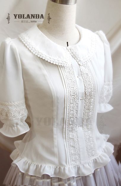 Classic Blouses, Cute Blouses, Vintage Blouse, Beautiful Blouses, College Fashion, Lolita Dress, Gothic Lolita, Blouse Vintage, White Blouse