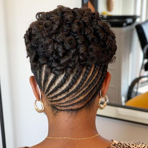 Updo Cabello Natural, Updo Hairstyles For Black Women, Cornrow Updo Hairstyles, Black Hair Bun, Flat Twist Hairstyles, Cornrows Braids For Black Women, Cabello Afro Natural, Black Hair Updo Hairstyles, Flat Twist Updo