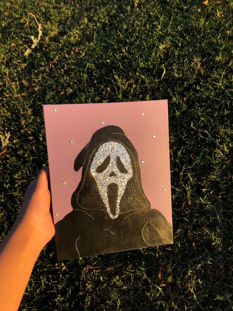 Halloween  , ghost face fans Gost Face Painting Canvas, Big Canvas Drawing Ideas, Bigger Canvas Painting Ideas, Scream Painting Aesthetic Easy, Paint Ideas Canvas, Ghost Face Canvas Painting, Couples Halloween Painting Canvas, Ghostface Painting Canvas, Ghost Face Painting Canvas