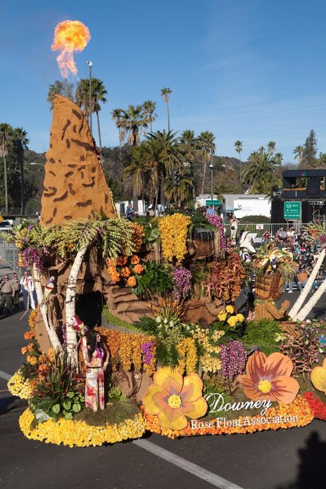 25 Incredible Rose Parade Floats | HGTV Rose Bowl Parade Floats, Jungle Float Parade, Hawaiian Float Parade, Rose Bowl Parade, Tournament Of Roses Parade, Homecoming Floats, Christmas Parade Floats, Floating Decorations, Homecoming Parade