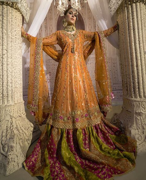 Ansab Jahangir, Saboor Ali, Bridal Mehndi Dresses, Mehndi Dresses, Mehndi Dress, Shadi Dresses, Bridal Lehenga Collection, Latest Bridal Dresses, Pakistani Wedding Outfits