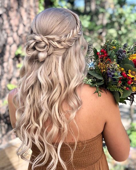 braided hairstyle, bridal hair, blonde hair Outdoor Wedding Hair, Garden Wedding Hair, Prom Hair Up, Bridesmaid Hair Inspo, Garden Wedding Hairstyles, Bridemaids Hairstyles, Cute Prom Hairstyles, Wedding Hair Half, Formal Hairstyles For Long Hair