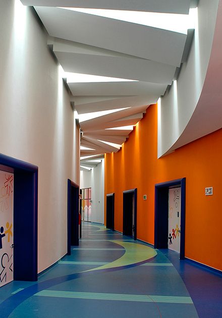 Children's Rehabilitation Centers Teleton | Sordo Madaleno Arquitectos Children Hospital Design, School Building Design, Corridor Design, Hospital Architecture, Kindergarten Design, Hospital Interior, School Interior, Ceiling Detail, Hospital Interior Design