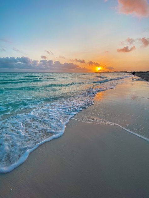 Vibrant Beach Aesthetic, Cuba Aesthetic, Cuba Beach, Paradise Aesthetic, Australian Beaches, Cuba Vacation, Pretty Sunsets, Ocean Beauty, Australian Beach