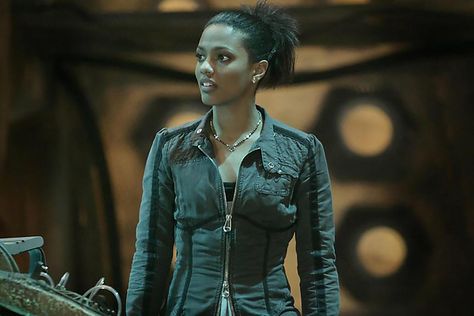 Martha Doctor Who, Rose Tyler Outfit, Dr Who Companions, Free Short Stories, Doctor Who Episodes, Martha Jones, Rose Tyler, Tenth Doctor, Best Doctors