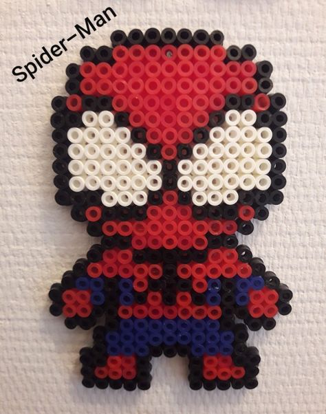 Spiderman Melty Beads, Pearl Beads Ideas Free Pattern, Perler Beads Ideas Marvel, Ladybug Perler Beads, Spiderman Pearl Beads, Spider Man Perler Bead Pattern, Cool Melty Bead Designs, Spiderman Perler Bead Patterns, Perler Bead Patterns Spiderman