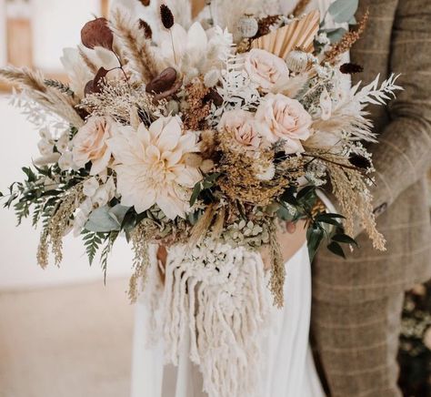 @blogsmelltheroses Boho Wedding Bridal Bouquet, Boho Western Bouquet, Boho Wedding Bouquet Wildflowers Rustic, Western Bridesmaid Bouquet, Spring Boho Wedding Flowers, Cowgirl Bouquet, Boho Wedding Bouquet Wildflowers, Western Wedding Bouquets, Boho Flower Arrangements