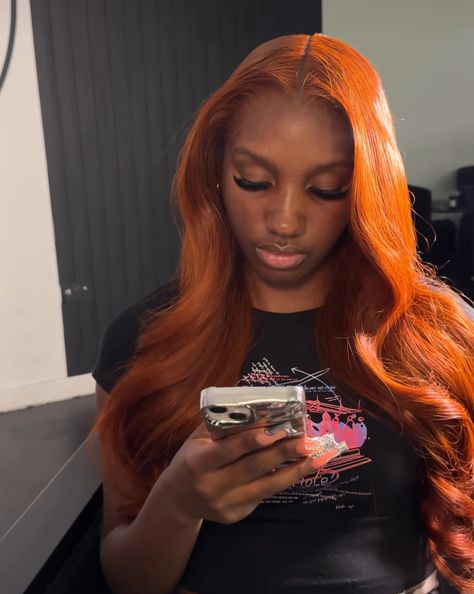 Misa Hylton 90s Fashion, Fall Theme Hair Color, Sew In Hairstyles For Black Women Color, Ginger With Layers, Sew In Hairstyles Ginger, Red Straight Hair Black Women, Fall Hair Ideas Black Women, Ginger Hair Wig Black Women, Ginger Sew In With Closure