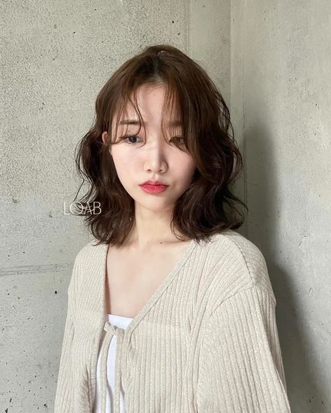 Asian Hair Wavy, Medium Perm, Short Perm, Bob Bangs, Layered Bob With Bangs, Korean Short Hair, Asian Short Hair, Beautiful Curly Hair, Short Wavy Hair