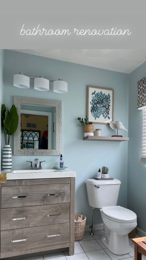 Bathroom Designs 2023, Green Bathroom Paint, Blue Bathroom Paint, Blue Bathroom Walls, Bathroom Wall Colors, Light Blue Bathroom, Teal Bathroom Ideas, Turquoise Bathroom, Small Bathroom Colors