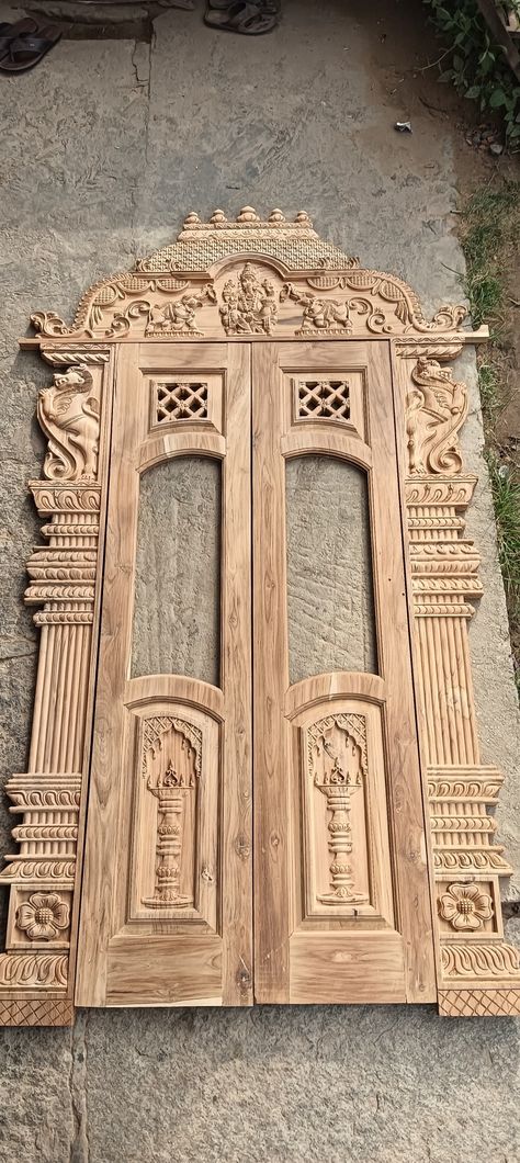 Pooja Arch Designs, Pooja Room Wood Carving Designs, Puja Door Design, Temple Door Design, Pooja Room Double Door Designs, Kitchen Cabord, Cabord Designs, Refurbished Door, German Kitchen Design