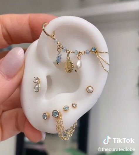 Ear Peircings, Cool Ear Piercings, Pretty Ear Piercings, Ear Style, Funky Earrings, Dope Jewelry, Ocean Theme, Classy Jewelry, Funky Jewelry