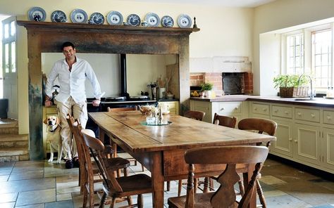 Wooden Fire Surrounds, Furniture Refurbishing, Georgian Kitchen, English Farmhouse, Country Kitchen Designs, Modern Country Style, Casa Country, English Kitchens, Country Kitchens