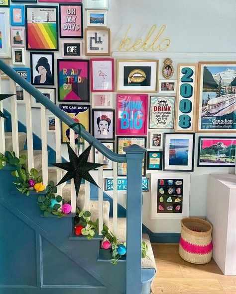 Living Room Colourful, Living Room Decor Diy, Gallery Wall Staircase, Gallery Wall Ideas, Diy Gallery Wall, Colourful Living Room Decor, Hallway Inspiration, Wall Living Room, Gallery Wall Living Room