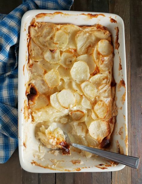 Old Fashioned Scalloped Potatoes - Frugal Hausfrau Scalloped Potatoes Without Flour, Old Fashioned Scalloped Potatoes, Potatoes Scalloped, Yummy Potatoes, Scallop Potatoes, Easy Scalloped Potatoes Recipe, Potato Side Dishes Easy, Supper Tonight, Scalloped Potatoes Easy