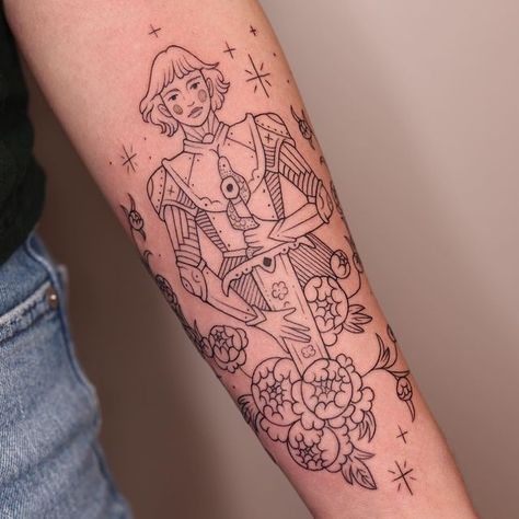 amanda appiarius on Instagram: "Joan of Arc for Maddie! Thank you so much!!" Joan Of Arc Tattoo Drawing, Joan Of Art Tattoo, Joan Of Arc Sketch, Joan Of Arc Art, Joan Of Arc Tat, Joan Of Arc Line Drawing, Joan D Arc, Tattoo Master, Human Canvas