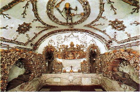 The Capuchin Crypt in Rome contains the skeletal remains of 4,000 bodies believed to be Capuchin friars buried by their order. The Catholic order insists that the display is not meant to be macabre, but a silent reminder of the swift passage of life on Earth. Capuchin Crypt Rome, Capuchin Crypt, Piazza Barberini, Rome Catacombs, The Catacombs, Human Bones, Southern Europe, Rome Italy, Santa Maria