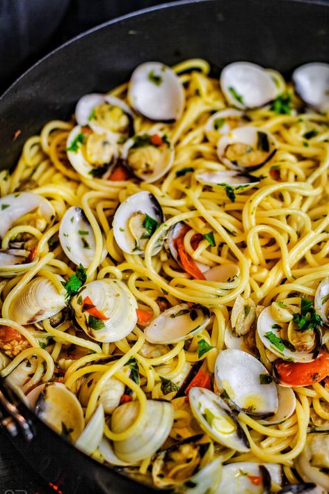 Spaghetti Vongole Spaghetti Alla Vongole, Spaghetti Vongole, Linguine, Spaghetti, Pasta