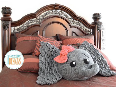 Crochet elephant pattern