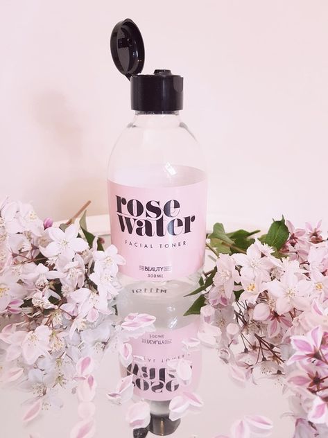 Rose Water Facial Toner The Beauty Dept. magasin Action – L'élégance est la seule Beauté Serum Skincare, Aesthetic Roses, Water Spray, Facial Toner, Rose Water, Toner, The Beauty, Serum, Facial