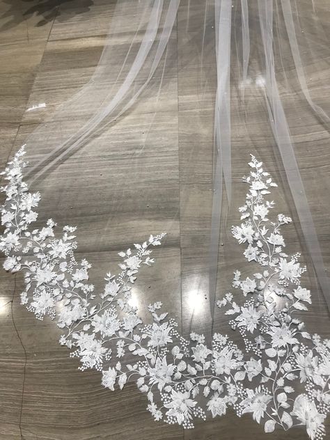 Fairy Bridal Veil With 3D Flowers and Pearls, Handmade Flowers Lace Veil, Tulle Custom Veil, 1 Tier Chapel/cathedral Bridal Wedding Veil - Etsy Cathedral Veil With Flowers, Veils With Flower Crown, Bride Veil Ideas, Unique Wedding Veils Lace, Chapel Veil Wedding, Leaf Veil, Floral Wedding Veil, Unique Wedding Veils, Wedding Train