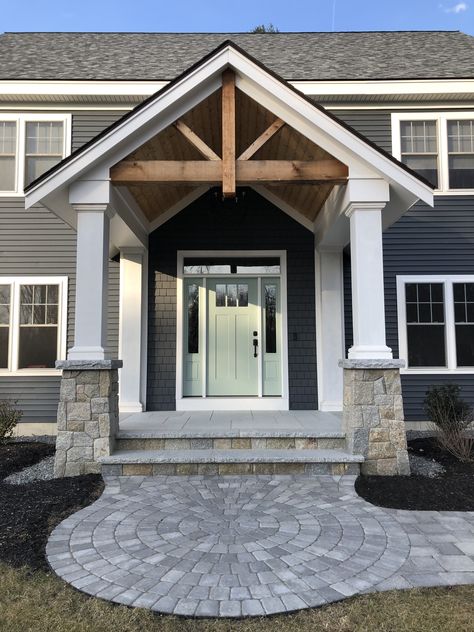 Front Door Portico, Exterior Entryway Ideas, Door Portico, Portico Designs, Porch Pillars, White Farmhouse Exterior, Portico Design, Colonial House Exteriors, Front Porch Steps