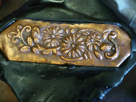 https://flic.kr/p/eg3Vj3 | Chasing and Repousse Workshop | By Il Maestro Acquafresca at the Julieta Odio Studio In Costa RIca Chasing Repousse, Chasing And Repousse, Embossing Art, Metal Shaping, Metal Embossing, Steel Sculpture, Indoor Garden Ideas, Metal Words, Perfect Garden