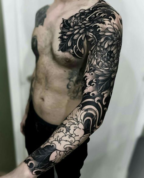 Japanese Black And Grey Tattoo, Grey Tattoo Sleeve, Bodysuit Tattoos, Tato Flash, Black And Grey Tattoos Sleeve, Mangas Tattoo, Black And Grey Tattoo, Black Art Tattoo, Polynesian Tattoos