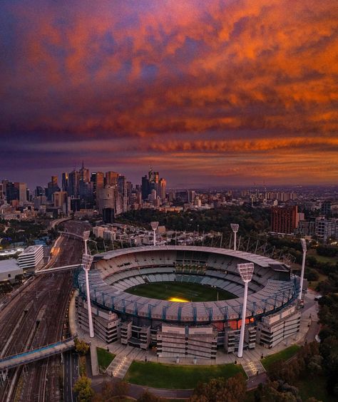 Vaughan Laws Photography on Instagram: “How good does the @mcg and Melbourne look! 👌 This is other shot from yesterday's awesome sunrise. This again is a shot looking in the…” Richmond Afl, Carlton Blues, Melbourne Cricket Ground, Geelong Cats, West Coast Eagles, Genius Hour, Crazy Best Friends, Western Bulldogs, Cricket Ground