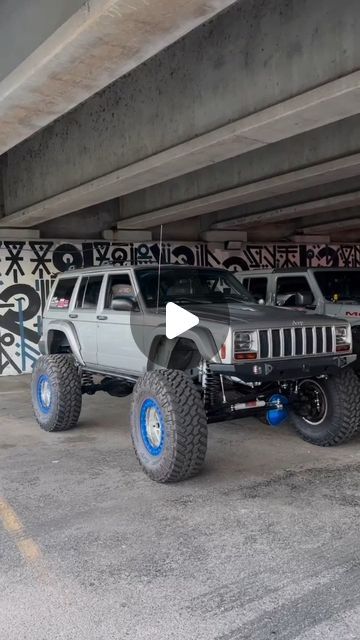 🇺🇸XJ.OFFROAD🇺🇸 on Instagram: "Cleanest rig I've seen in a while! 👊
.
Owner: @rubiconkillerxj
.
-------------------------------------
Like 📸❤️ | Share! | Tag your friends! 👍
-------------------------------------
#Jeep #ZJ #WJ #WK #TJ #JK #YJ #CJ #MJ #XJ #JeepXJ #Cherokee #JeepCherokee #RockCrawler #Rubicon #Offroad #JeepBeef #Jeepology #Lift #Tires #Axles #LED #RockCrawler #Mud #Truck #Wrangler #BeatNotBabied #BuiltNotBought #SixBangin" Jeep Zj, Jeep Yj, Jeep Xj, Jeep Cherokee Xj, Rock Crawler, Tag Your Friends, Jeep Cherokee, Tires, Jeep