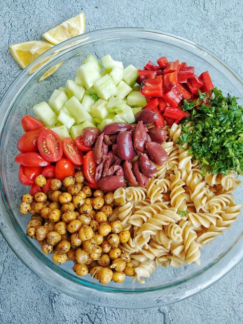 Mediterranean Pasta Salad with Spiced Chickpeas - Munchmeals by Janet Mediterranean Pasta Salad, Healthy Pasta Salad Recipes, Mediterranean Pasta Salads, Healthy Pasta Salad, Pasta Salad Dressing, Mediterranean Pasta, Spiced Chickpeas, Best Pasta Salad, Cold Pasta Salad