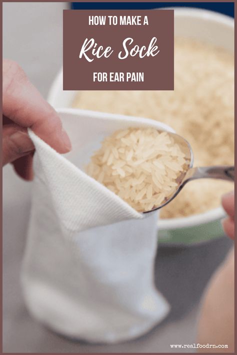 Rice socks are a fantastic homemade heating pad. It only takes a little bit of time and a few simple tools to make one to treat earaches and muscle pain. Rice Sock, Homemade Heating Pad, Ear Ache, Rice Heating Pads, Rice Pack, Heating Pad, Muscle Pain, Wellness Fitness, Food Guide