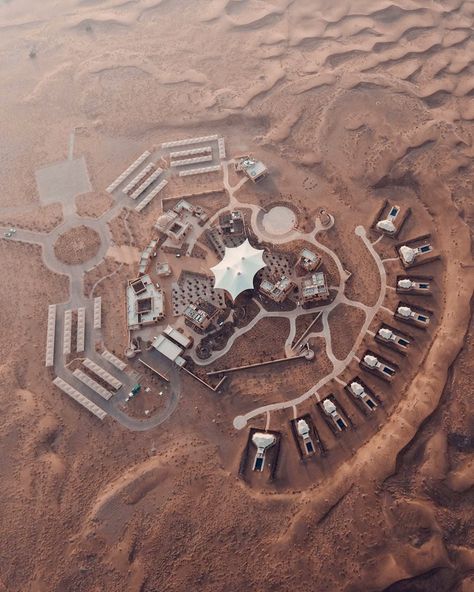 Camping Desert, Architecture Design Presentation, Desert Camp, Resort Plan, Camping Planning, Desert Resort, Desert Design, Resort Design, Hotel Architecture