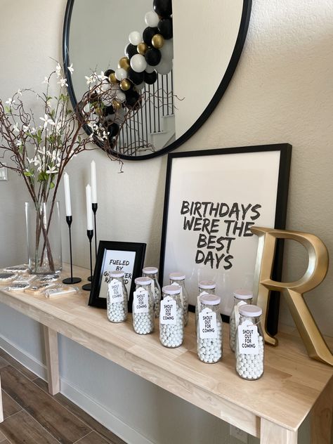 Biggy Smalls First Birthday, Biggie Smalls Party Favors, Biggie Smalls Themed Birthday Party, Biggie Birthday Theme, Notorious Big One Birthday Food Ideas, The Biggie One Birthday, Biggie One Birthday Party, Biggie Smalls 1st Birthday Party, Biggie Themed First Birthday