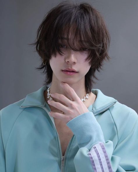 Japanese Men Hairstyle, Japanese Haircut, Anime Haircut, Blonde Hair Boy, Images Hello Kitty, Short Hair Tomboy, Hair Inspiration Short, Punk Hair, Boys Long Hairstyles