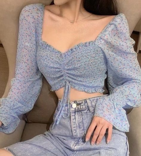 Korean Girl Fashion, Crop Top Outfits, K Fashion, Mode Vintage, Korean Outfits, Looks Vintage, Teen Fashion Outfits, Outfit Idea, Cute Casual Outfits