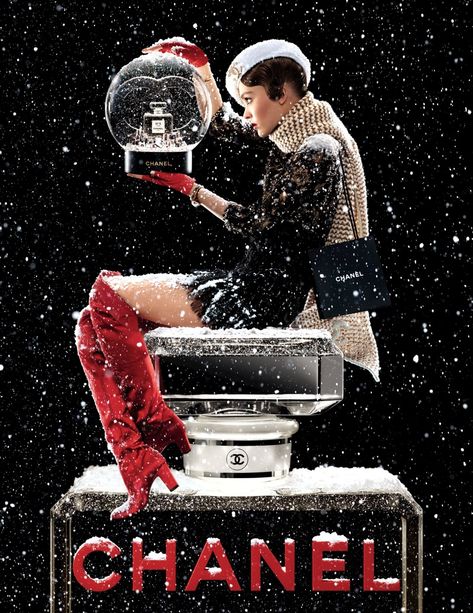 Lily Rose Depp Chanel, Jean Paul Goude, Chanel Ad, Chanel Jeans, Perfume Chanel, Fragrance Campaign, Parfum Chanel, Chanel N° 5, Christmas Campaign