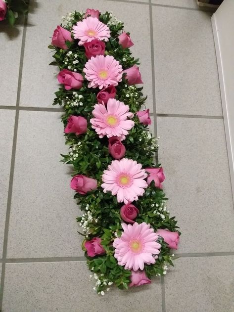 Gerbera Flower Arrangements, Wedding Flower Arrangements Table, Valentine Flower Arrangements, Fresh Flower Arrangement, Dekoratívne Vence, Contemporary Flower Arrangements, Rose Flower Arrangements, Table Flower Arrangements, Altar Arrangement