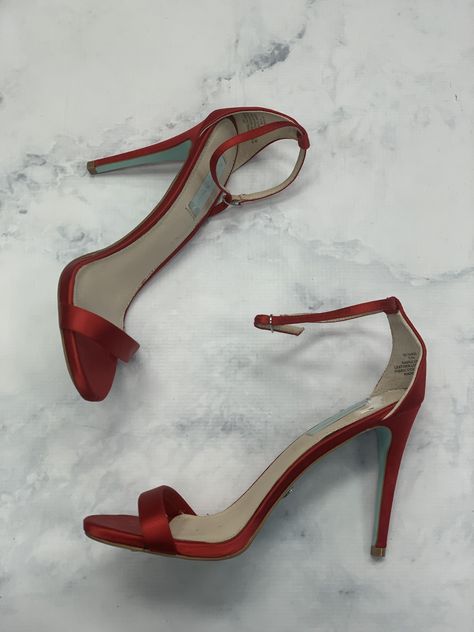 Burgundy Prom Shoes, Prom Shoes With Red Dress, Red Fancy Heels, Red Prom Shoes High Heels, Red High Heels Classy, Heels With Red Dress, Heels For Red Dress, Red High Heels For Quince, Heals For Proms