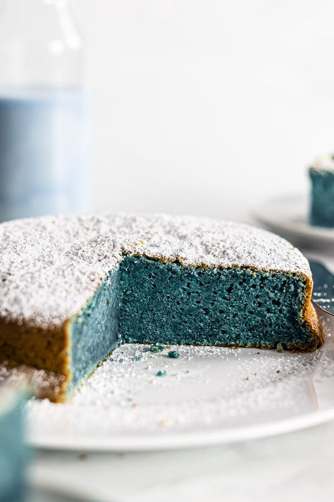 butterfly pea blue cake on a plate Pea Cookies, Pea Cake, Butterfly Pea Powder, Blue Butterfly Pea Flower, Passion Fruit Curd, How To Make Butterfly, Apple Recipes Healthy, Allergen Free Recipes, Blue Desserts