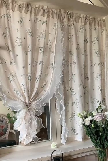 Cottagecore Curtains, Shabby Chic Window Treatments, Vintage Kitchen Curtains, Cocina Shabby Chic, Cottage Curtains, Muebles Shabby Chic, Shabby Chic Curtains, Stylish Curtains, Home Curtains