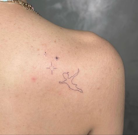 Peter Pan Fine Line Tattoo, Neverland Stars Tattoo, Neverland Tattoo Star, Simple Peter Pan Tattoo, Princess And The Frog Star Tattoo, Neverland Tattoo Ideas, Neverland Star Tattoo, Peter Pan Star Tattoo, Fine Line Disney Tattoo