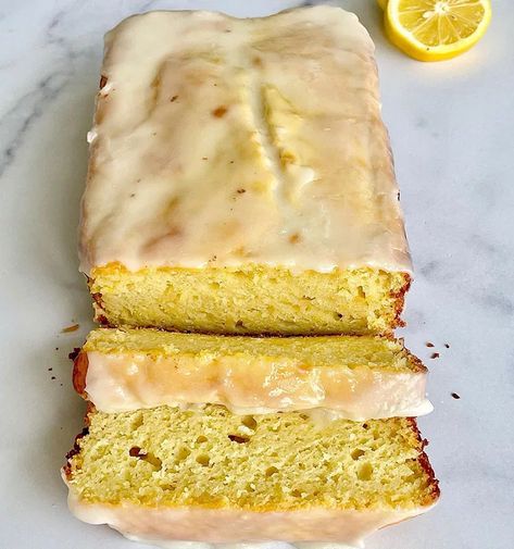 Weight Watchers Lemon Loaf Cake Recipe Greek Yogurt Lemon Loaf, Moist Lemon Loaf, Quick Bakes, Lemon Loaf Cake Recipe, Greek Yogurt Muffins, Twix Bars, Cinnamon Roll Muffins, Mini Turtle, Moist Lemon Cake