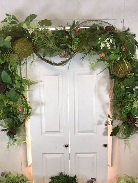 Porch Garland, Pink Hydrangea Wreath, Grapevine Garland, Make A Garland, Front Door Baskets, Door Garland, Garland Tutorial, Ribbon Storage, Butterflies Wreath