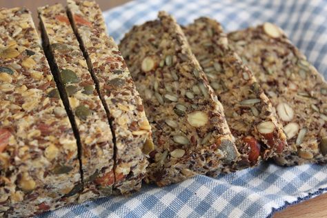 Overnight Oat, Nut & Seed Bread (gluten-free) | Liezl Jayne Nut And Seed Bread, Liezl Jayne, Gluten Free Oat Bread, Overnight Bread, Granola Bar Recipe Healthy, Oat Bread Recipe, Seeded Bread Recipes, Easy Homemade Bread, Homemade Bread Recipe