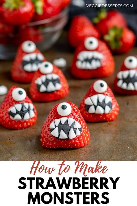 Rows of strawberries decorated with fondant and candy eyes to look like monsters. Halloween Breakfast Ideas, Halloween Strawberry, Strawberry Halloween, Monster Snacks, Halloween Morning, Healthy Halloween Food, Creepy Halloween Food, Candy Eyes, Halloween Breakfast