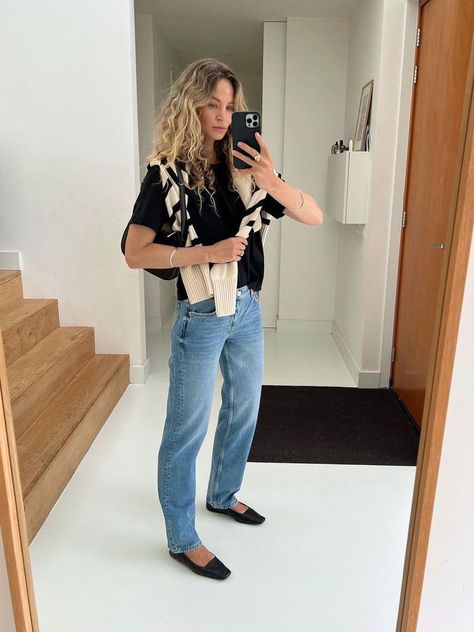 Anouk Yve Summer, Anouk Yve, Fancy Tops, Blazer Designs, Fashion People, Office Fashion, The Mirror, Who What Wear, Daily Fashion