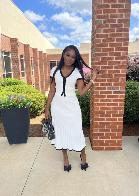 Business Casual Women Dresses, New Years Church Outfit, Modest Outfit Inspirations, Jw Convention Outfits, Black Church Outfit, Church Outfit Dress, Modest Church Outfits Summer, Black Women Church Outfit, Modest Birthday Outfit